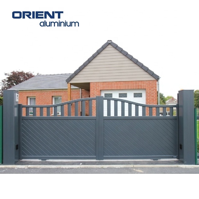 New design European style electric control slat design wooden color curved aluminum sliding gate for castle farm ranch