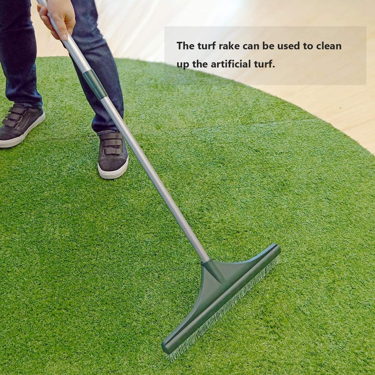 Collapsible Carpet Lightweight Artificial Grass Broom Hand Turf Rake Up, Garden Cleaning Turf Rake with Soft Plastic Brush