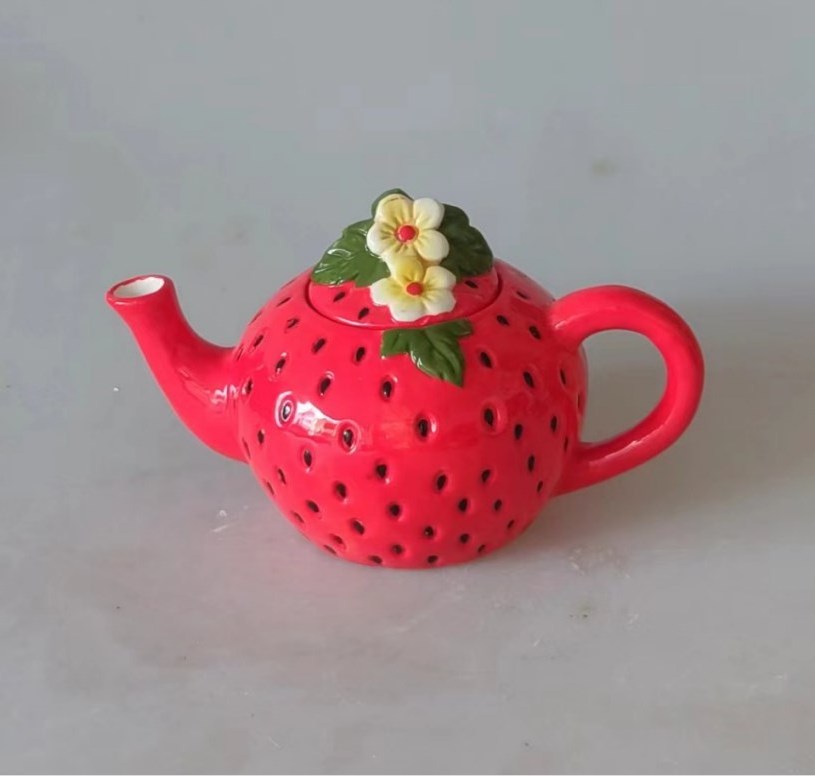 Customization Strawberry design Ceramic Teapot Hand painted 3D fruit & Christmas vintage Ceramic Lemon Coffee teapots