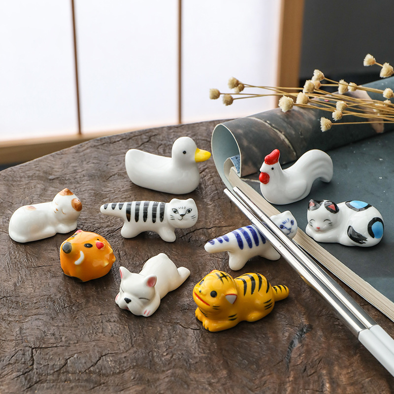 Porcelain custom Animal Figures toys Ceramic Mini Animal Figurine for cake accessories Home Decor