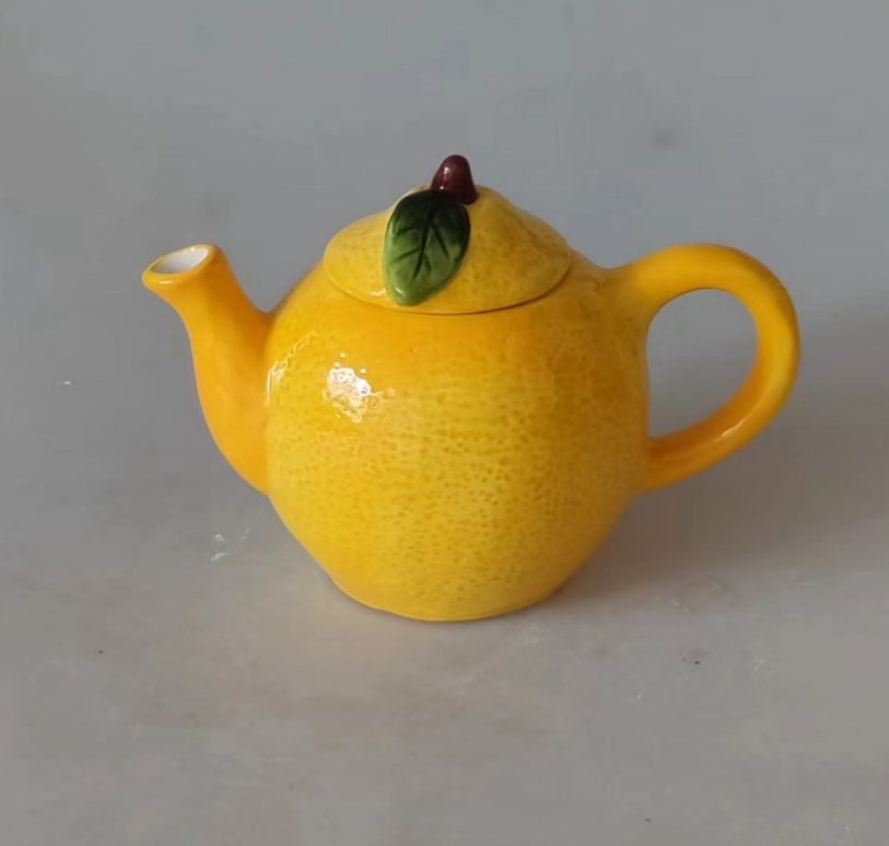 Customization Strawberry design Ceramic Teapot Hand painted 3D fruit & Christmas vintage Ceramic Lemon Coffee teapots