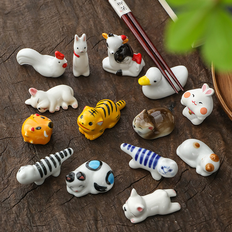 Porcelain custom Animal Figures toys Ceramic Mini Animal Figurine for cake accessories Home Decor