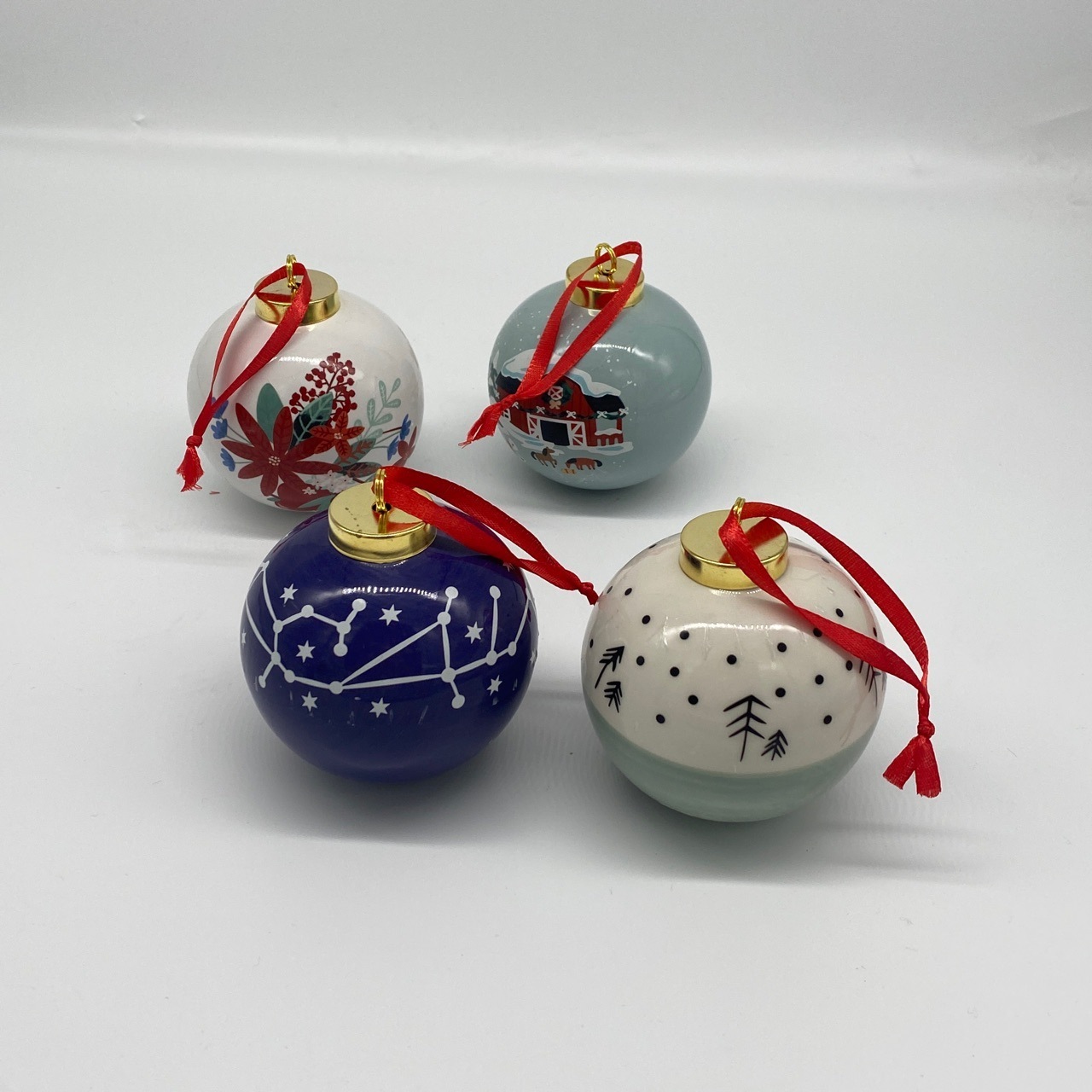 Hot sale custom ceramic Unglazed blank baubles ornaments Christmas balls Bisques for sublimation