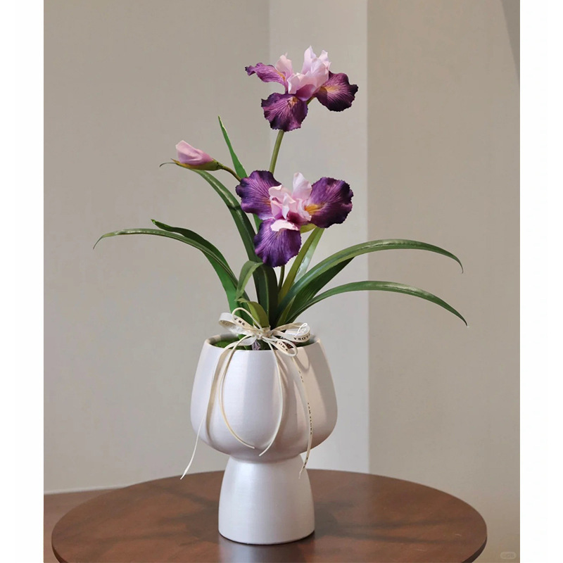 China Manufacturer Unique Style Modern Home Decor Ceramic Vases For Flowers And Decor Accessories