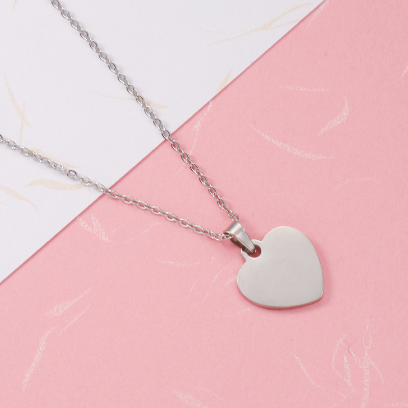 Simple blank stainless steel 18k gold plated engraved disc charm pendant heart shaped necklace for women