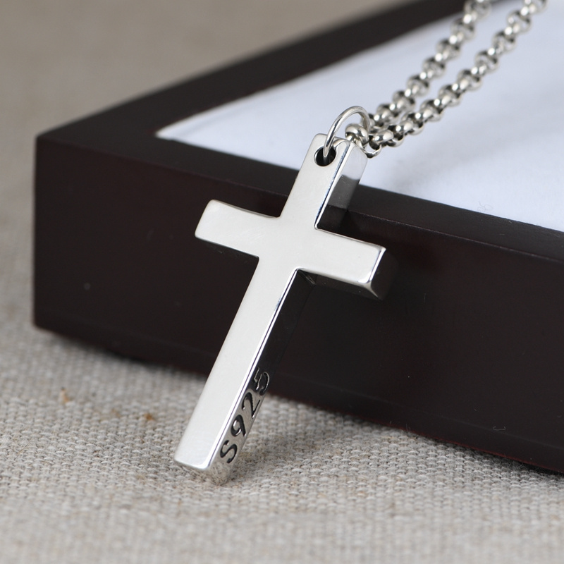 S925 Sterling Silver retro design personalized fashion smooth cross pendant jewelry wholesale