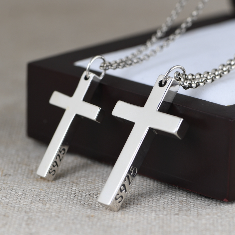 S925 Sterling Silver retro design personalized fashion smooth cross pendant jewelry wholesale