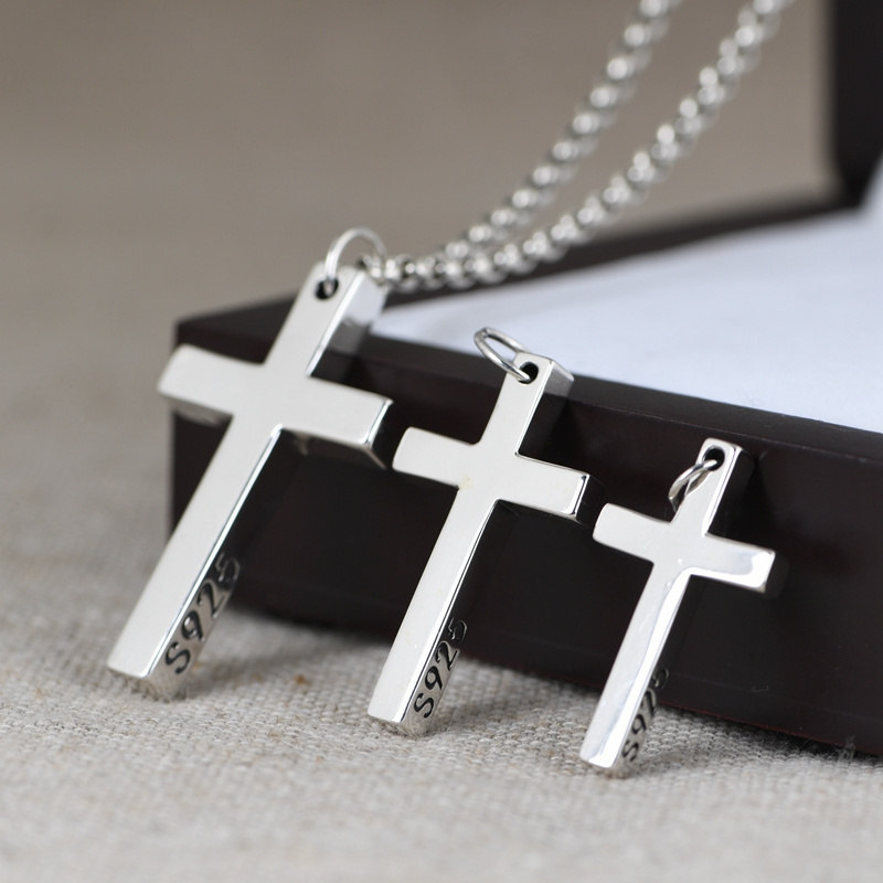 S925 Sterling Silver retro design personalized fashion smooth cross pendant jewelry wholesale