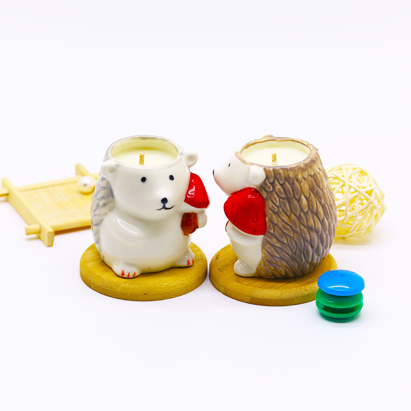 Home Decoration christmas candle molds cute Hedgehog ceramic jar soy wax spiritual candles wholesale scented candles