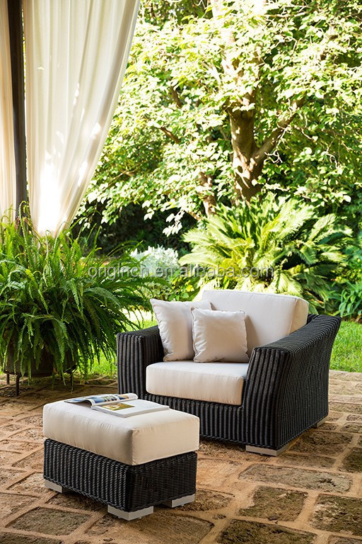 Classical Thick Arm Designed French Old Fashionable Indoor Outdoor Furniture Rattan Wicker Sofas