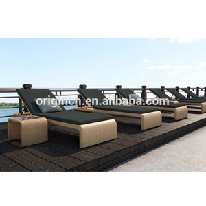 High Glossy Luxury Bed 5 Star Hotel Outdoor Furniture Rattan Material Day Beds