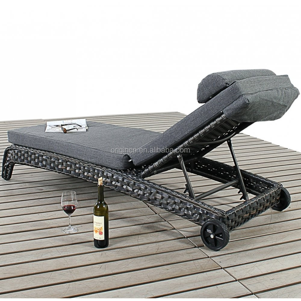 American Style Stylish Outdoor Furniture Resort Used Wicker Beach Beds With Wheels