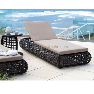 Royal Unique Leisure Swimming Pool Furniture Rattan Chaise Lounge Adjustable Back Special Side Table Beds