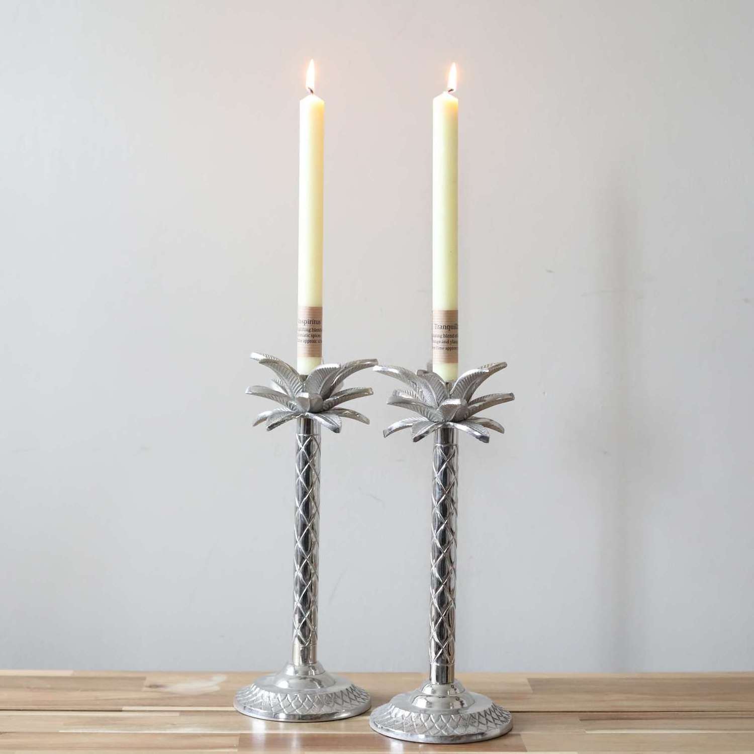 New design Christmas decoration Pine Cone metal Candle Centerpiece wrought aluminum candle holder