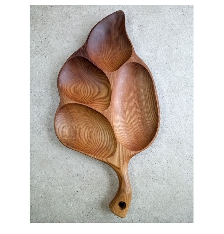 Eco-Friendly High Quality Decorative Metal Mango Wooden Serving Tray Leaf Shinny Polished Best Selling Hotel Used