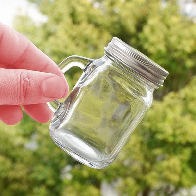 Wholesale mini 1oz 4oz glass mason jar with lid and handle for beverage milk iced tea lemonade