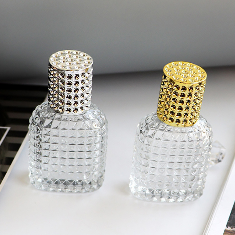 Wholesale 30ml 50ml 100ml Transparent Round Refillable Pineapple Shaped Spray Glass Perfume Bottle