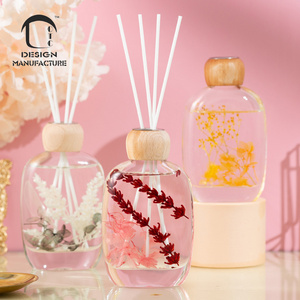 Air freshener luxury perfume 120ml essential oil scent reed diffuser with Wooden cap dried preserved flower