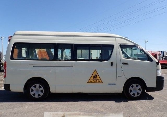 2010 Toy ota Hiace