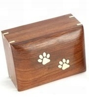 Solid Memory Box Standard Wood Pet Urn Cremation Urns for Human Ashes Adult is a calm and freeing tribute to your loved one