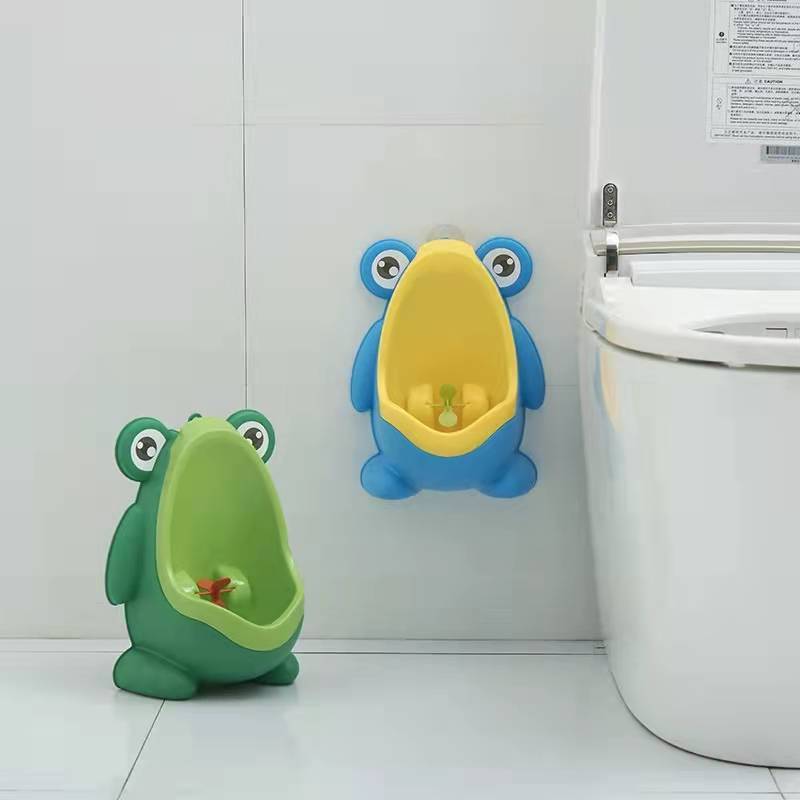 Plastic Cartoon Cute Frog Baby Portable Potties Training Boys Standing Urine Toilet