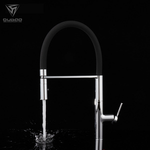 Single Lever Pull Out Kitchen Sink Faucet Mixer with Black Silicone Pipe