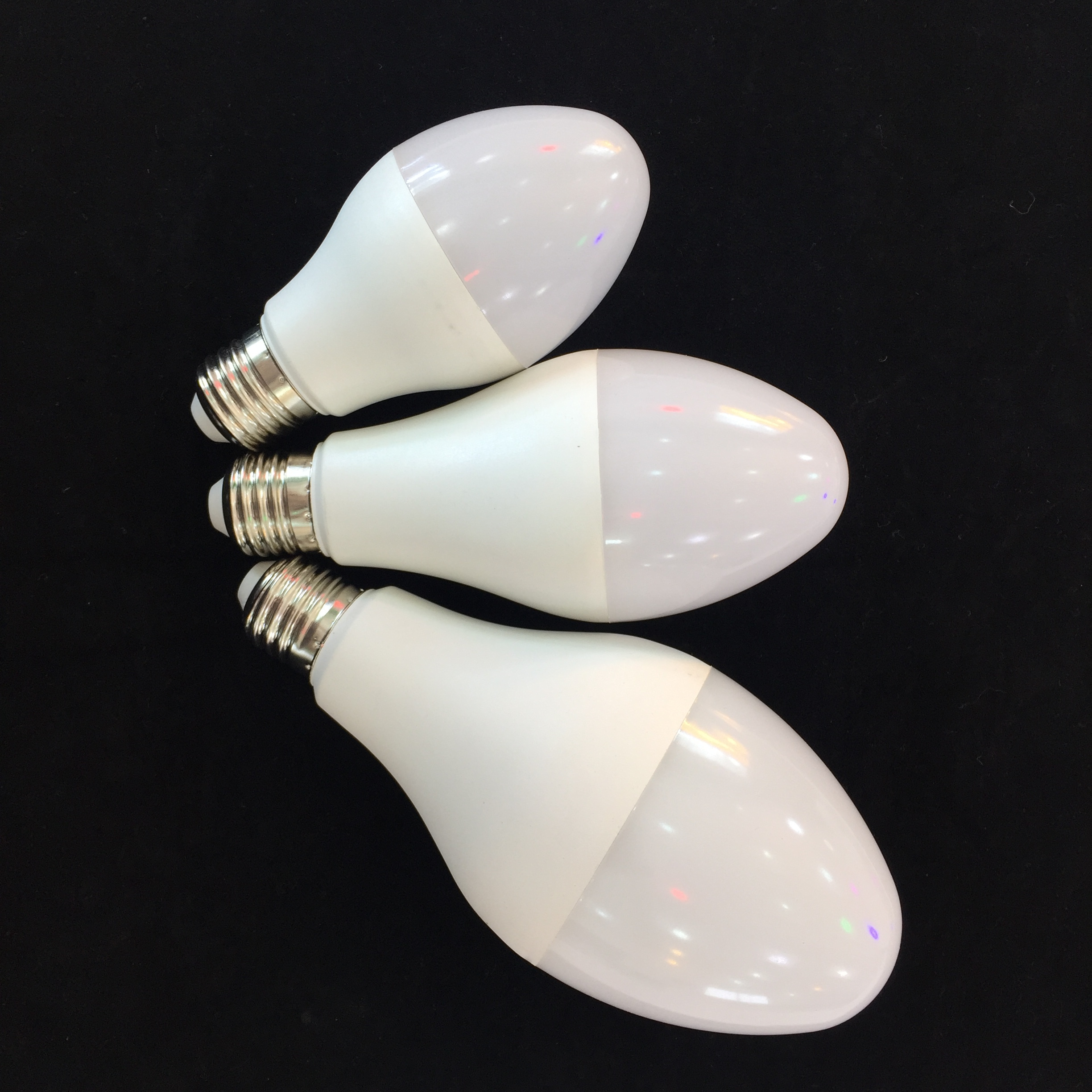 China supplier bowling shape LED bulb 18W Rugby LED bulb  E27  20W LED lamp