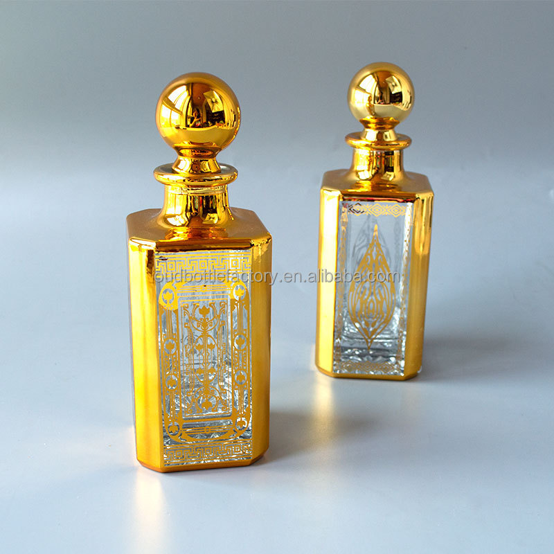 Display square Shaped Bottle Empty Glass Perfume Bottle 150ml Golden With Box Uv Engraving Body