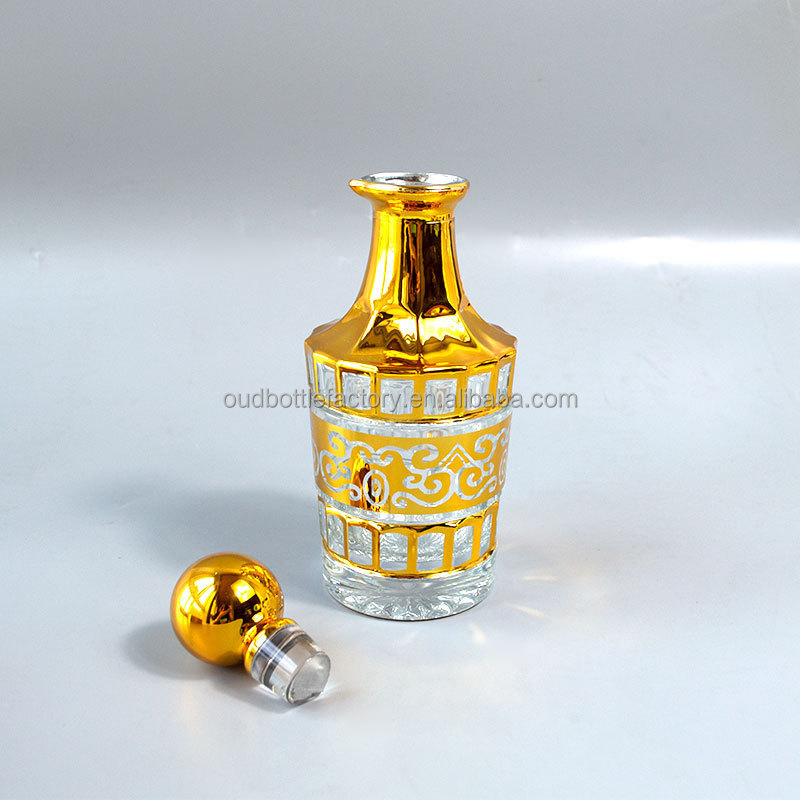 Display square Shaped Bottle Empty Glass Perfume Bottle 150ml Golden With Box Uv Engraving Body