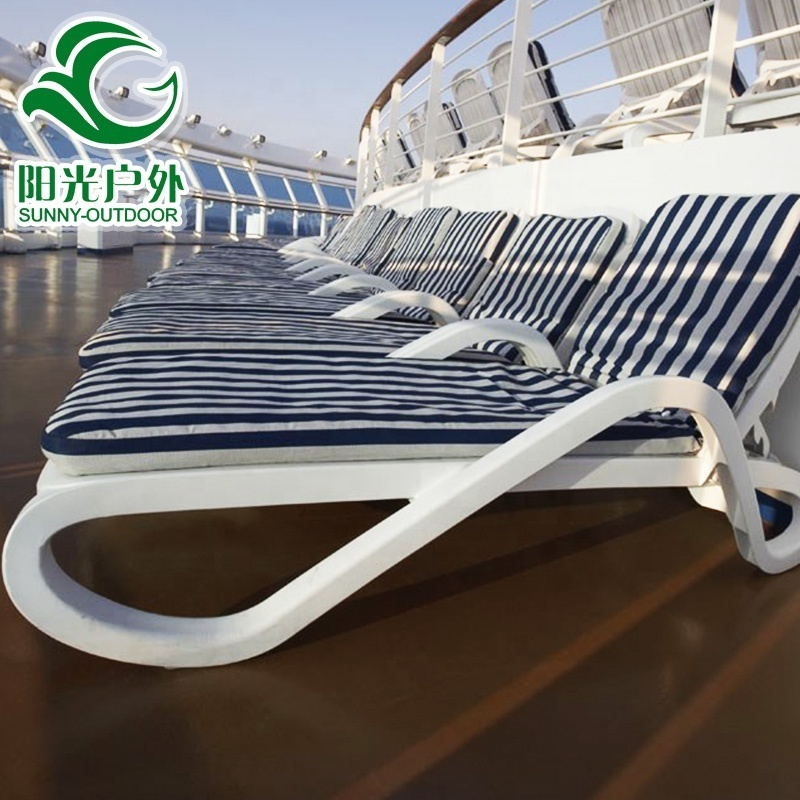 Swimming Pool Furniture White Plastic Sun Loungers Beach Lounge Chairs For Sale