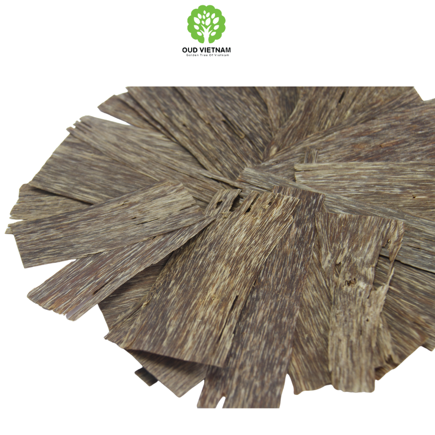 High Quality Vietnam Oud Chunks Wholesale Natural Wood Agarwood Incense Sticks Wood Fragrance Chips Agarwood