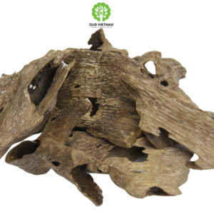 Wholesale Price Organic Oud Agarwood High-end Great Quantity Natural Aromatic Agarwood Vietnam Supplier