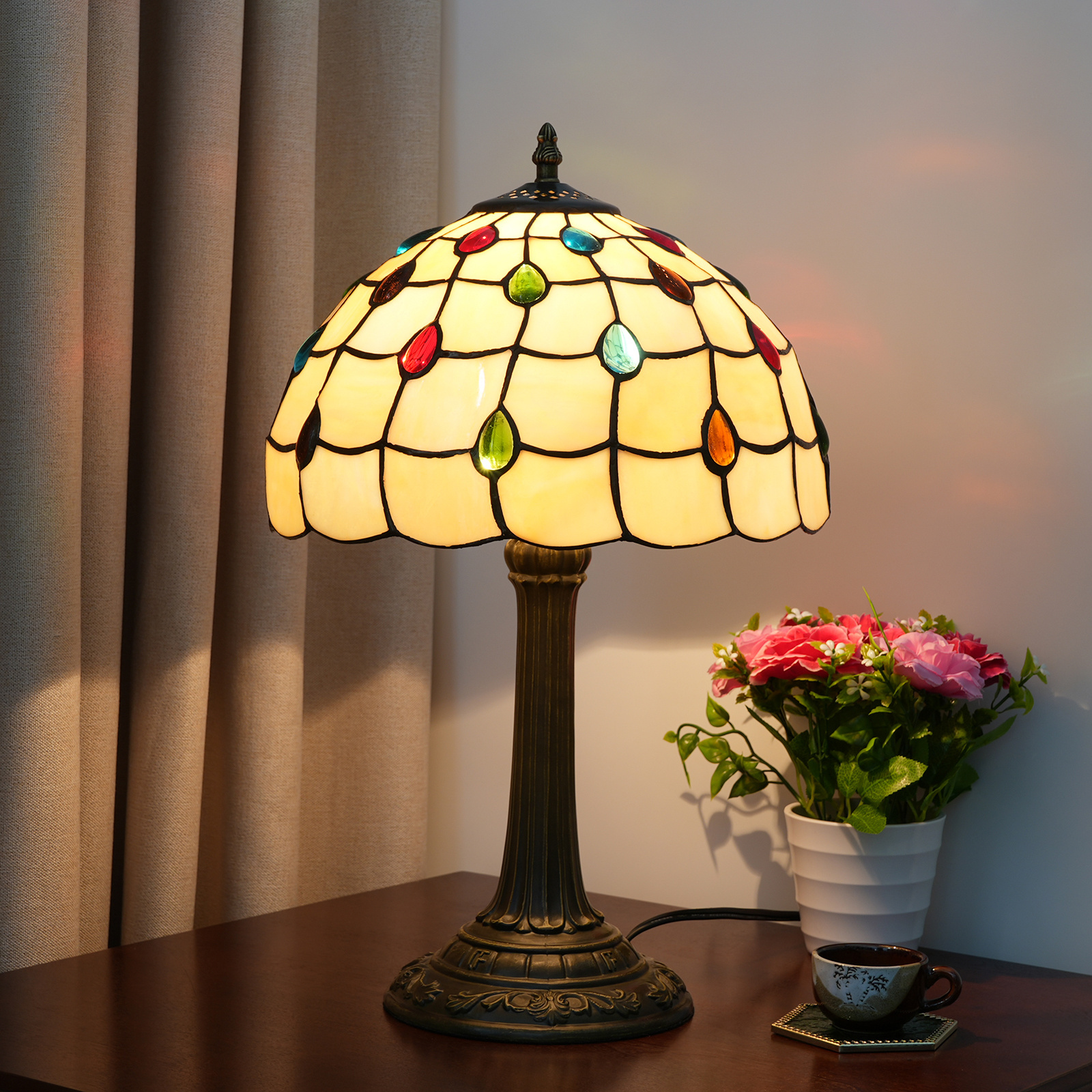 Tiffany Table Lamps Living Room Dining Room Lamps and Lanterns Retro Creative Color Glass Bedroom Bedside Table Lamps