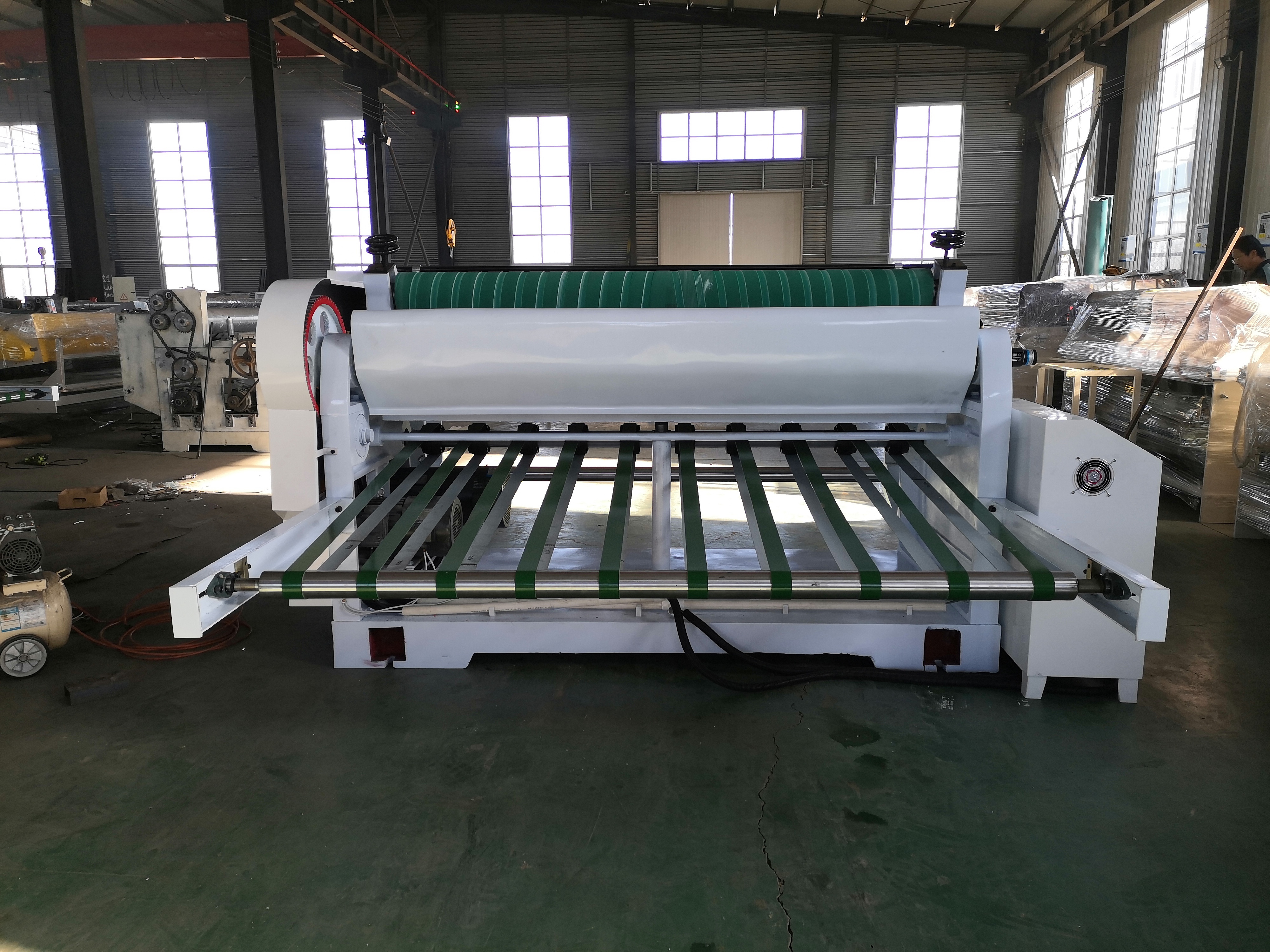 2 ply corrugated paperboard nc reel paper sheet cutter with stacker corrugated cardboard roll sheet cutter machine