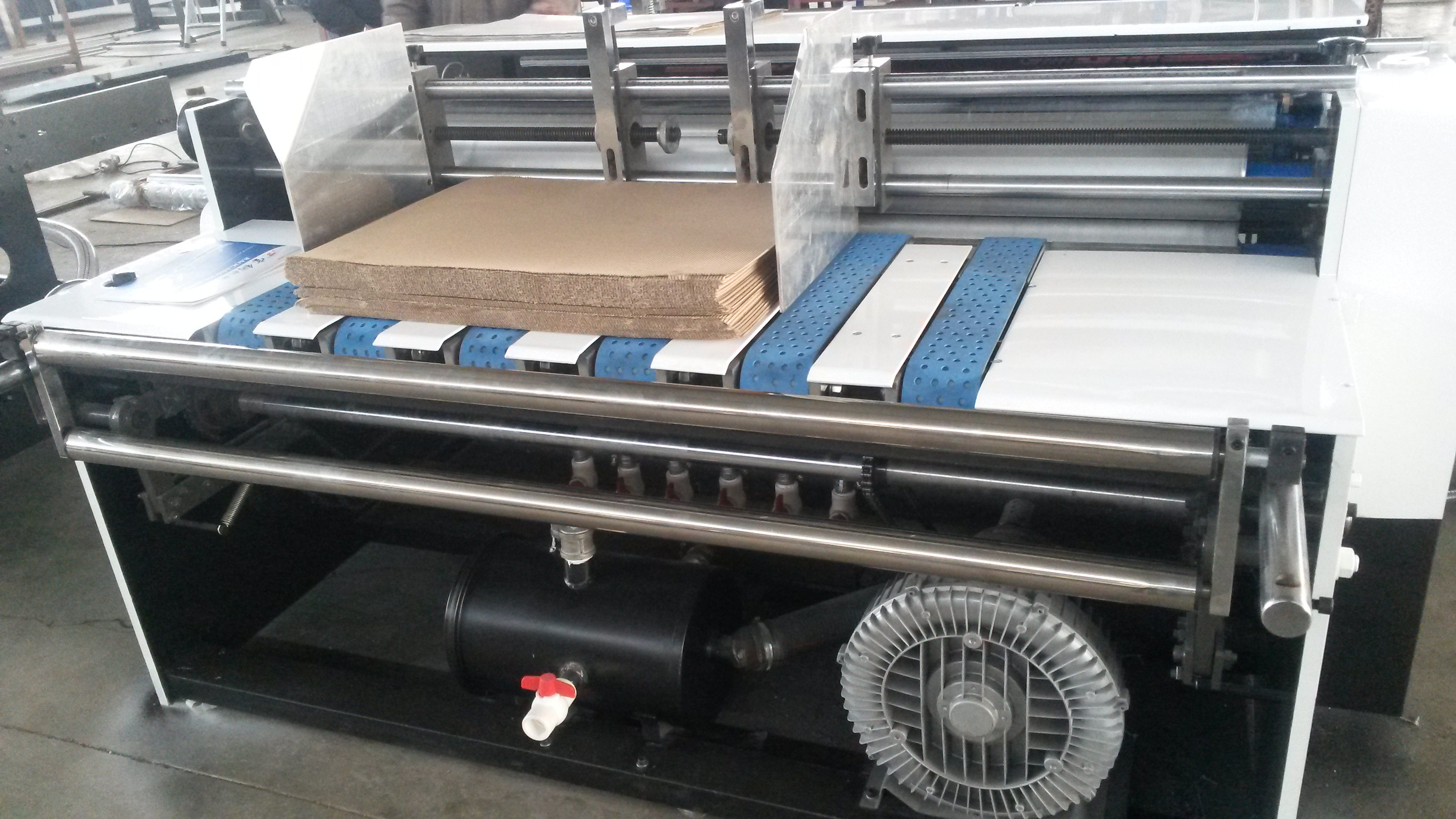 Semi Automatic Corrugated Paperboard Box Litho Flute Laminating Machine