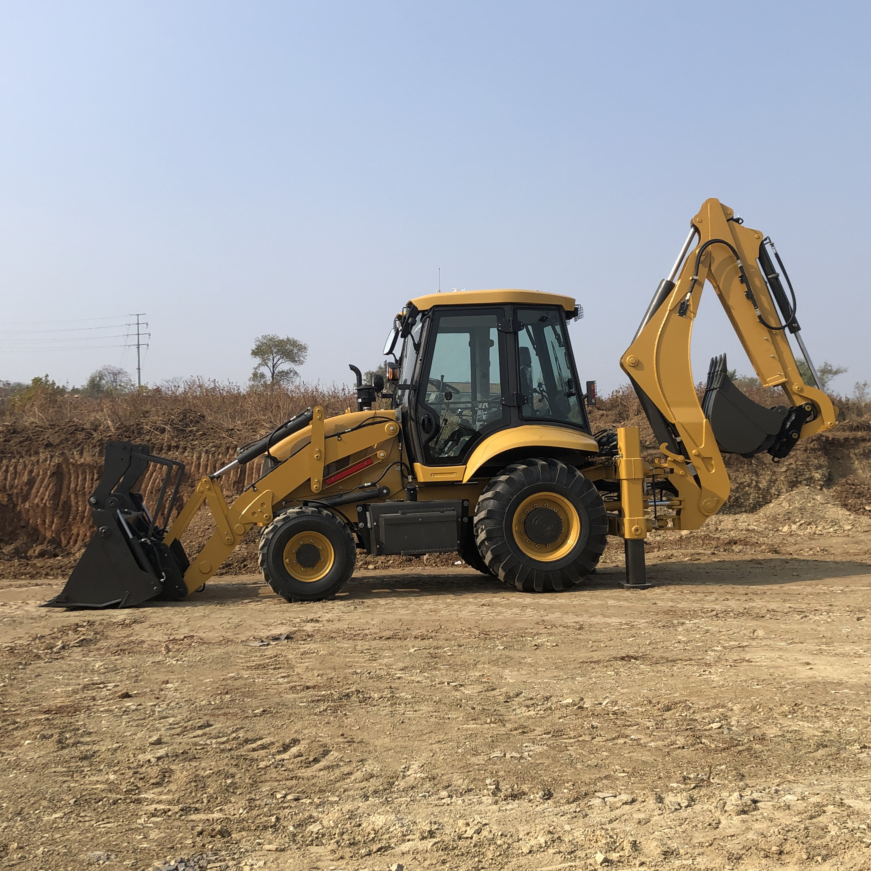 Backhoe wheel loader Eougem GEM388 2500kg excavating equipment tractor backhoe loader with front loader backhoe digger