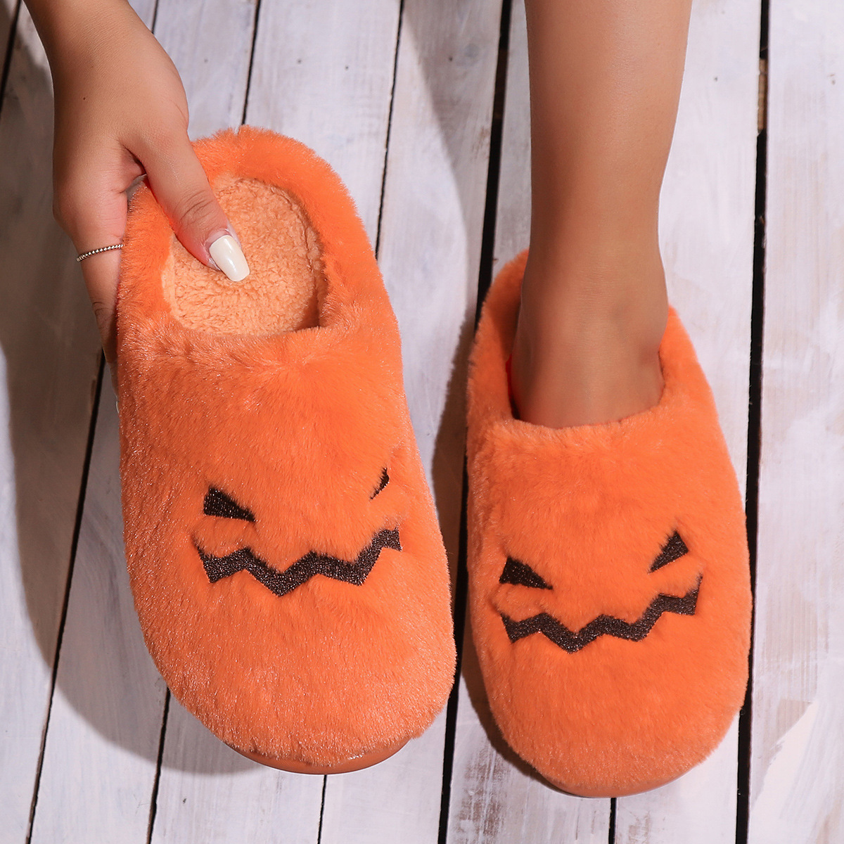 Wholesale Halloween Pumpkin Plush Slide Slippers Ghost Face Slippers