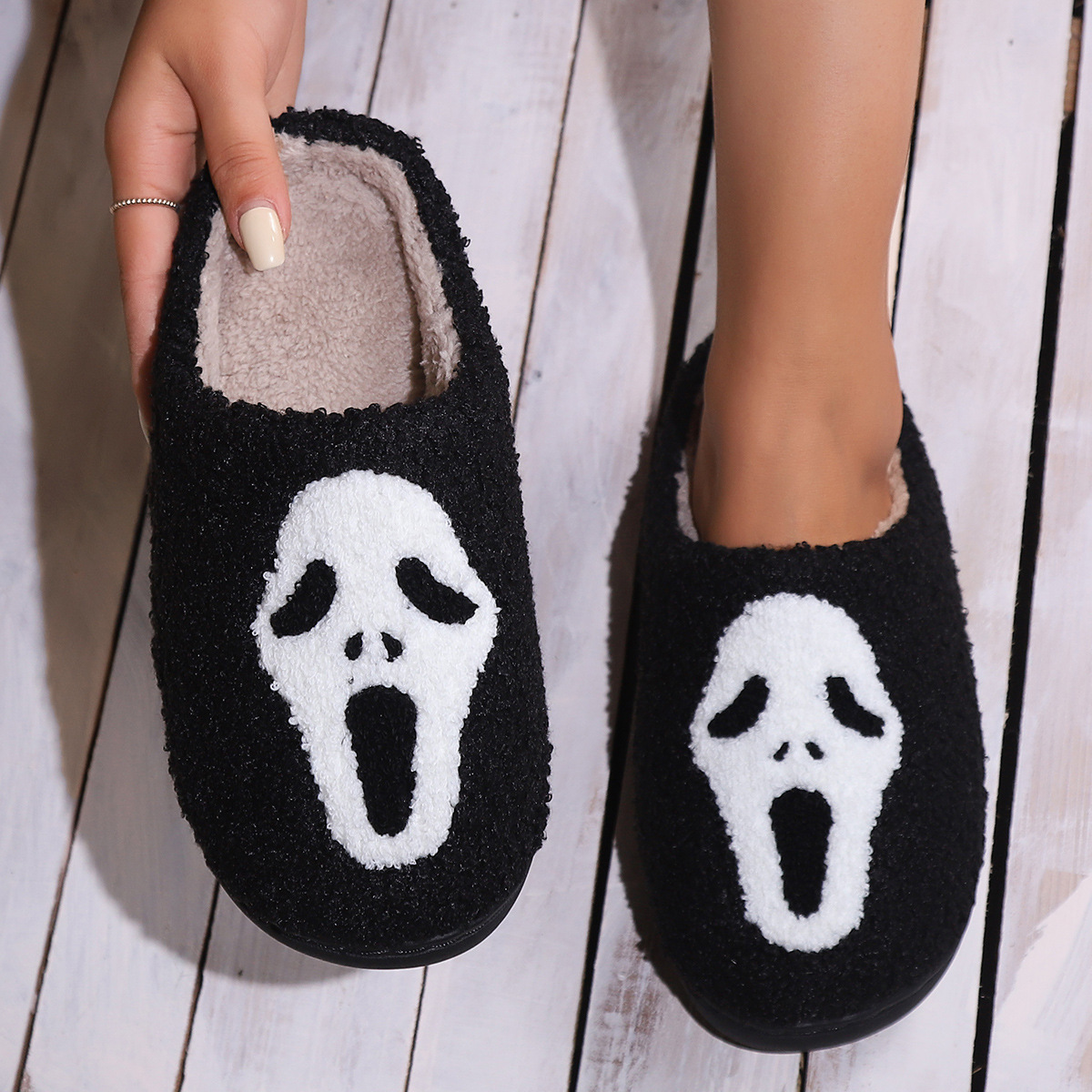 Wholesale Halloween Pumpkin Plush Slide Slippers Ghost Face Slippers