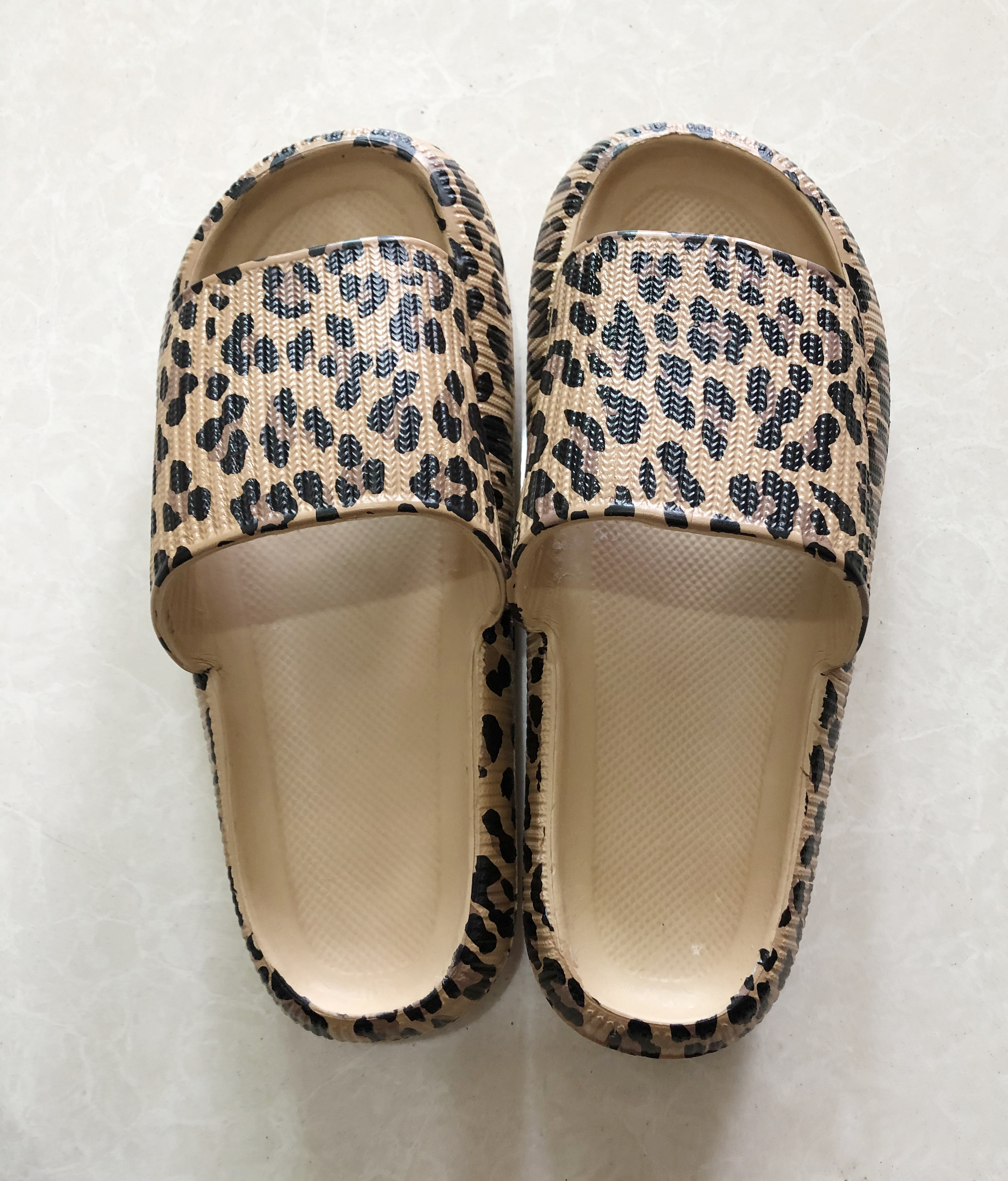 Leopard Thick Sole Sandals Walking On Clouds Open Toe Shoes Women Cheetah Print Slide