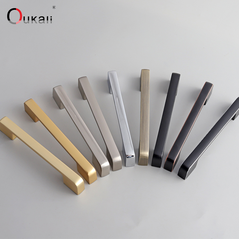 Oukali Hot Sale Modern Zinc Furniture Dresser Pulls Drawer Brushed Brass Kitchen Door Drawer Handle Vintage Bedroom Handles