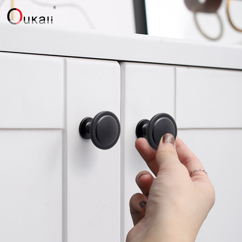 Oukali factory wholesale zinc die casting home furniture drawer hardware brushed matt black kitchen cabinets door pull knobs