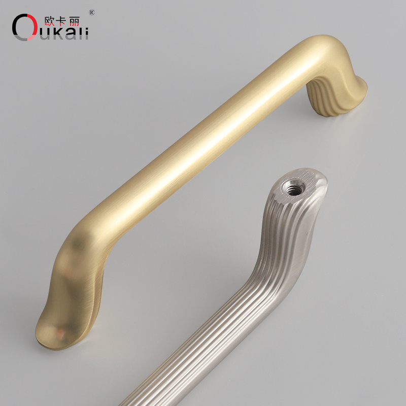 Oukali 2023 New Modern Zinc Bedroom Cabinet Furniture Hardware Handles Decorative Commercial Drawer Pull Cupboard Door Pulls