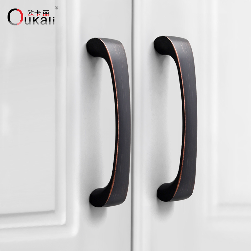 Oukali Hot Selling Zinc Alloy Modern Door Handles Cupboards Drawers Pulls Bedroom Cabinet Dresser Brass Furniture Pull Handle