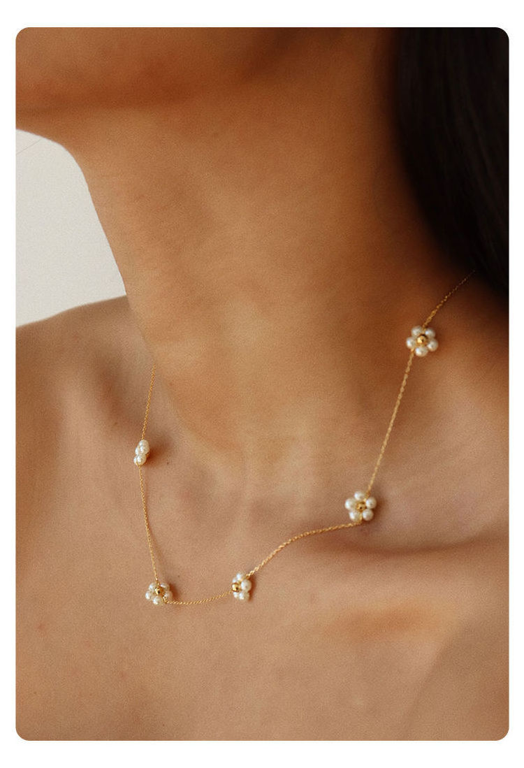 Korean Fashion 18K Gold Plated Bead Daisy Flower Pearl Necklaces For Women Girls Dainty White Pearl Choker Necklace