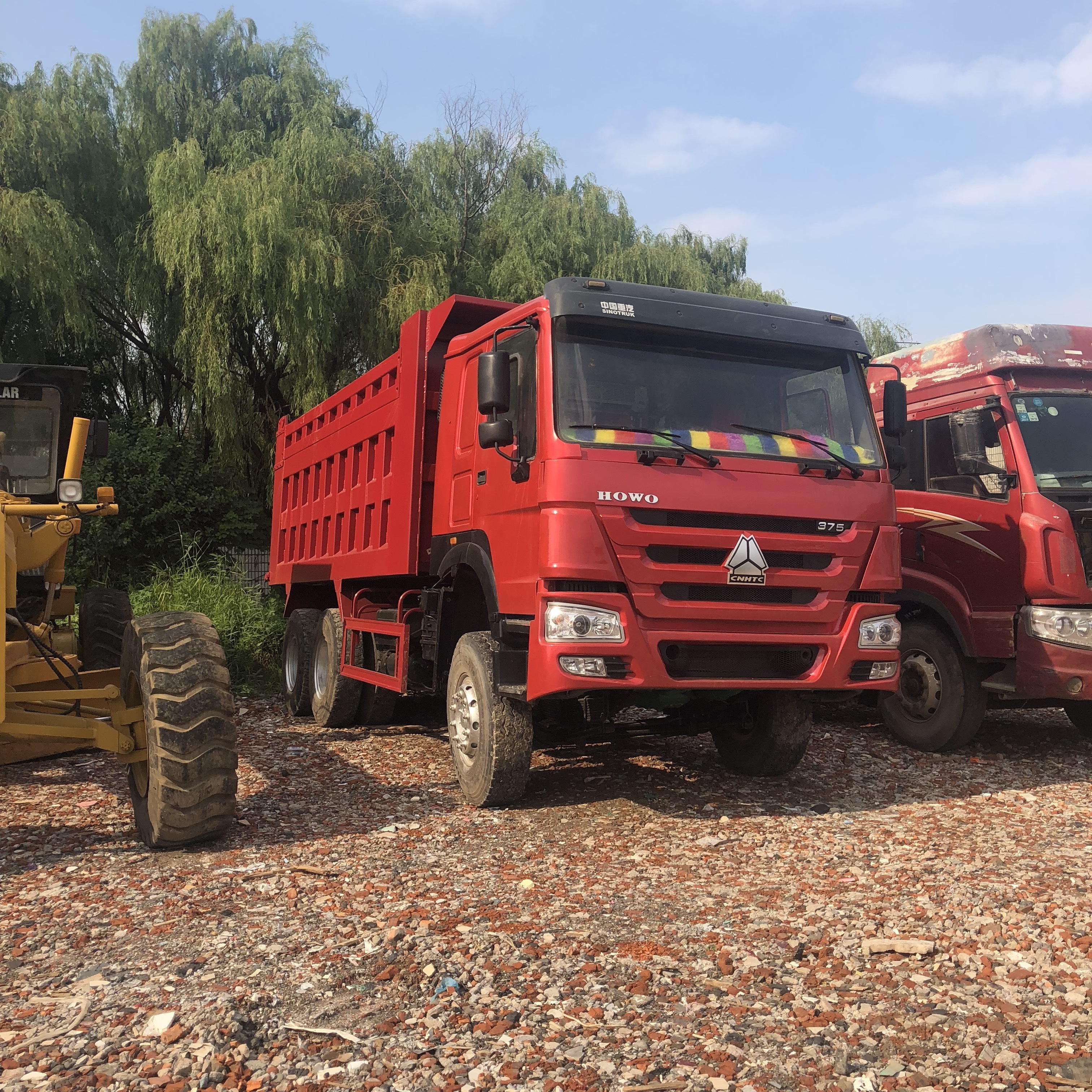 6x4 howo tipper truck 375 horse power dump truck used 10 wheels 30 tons truck for sale