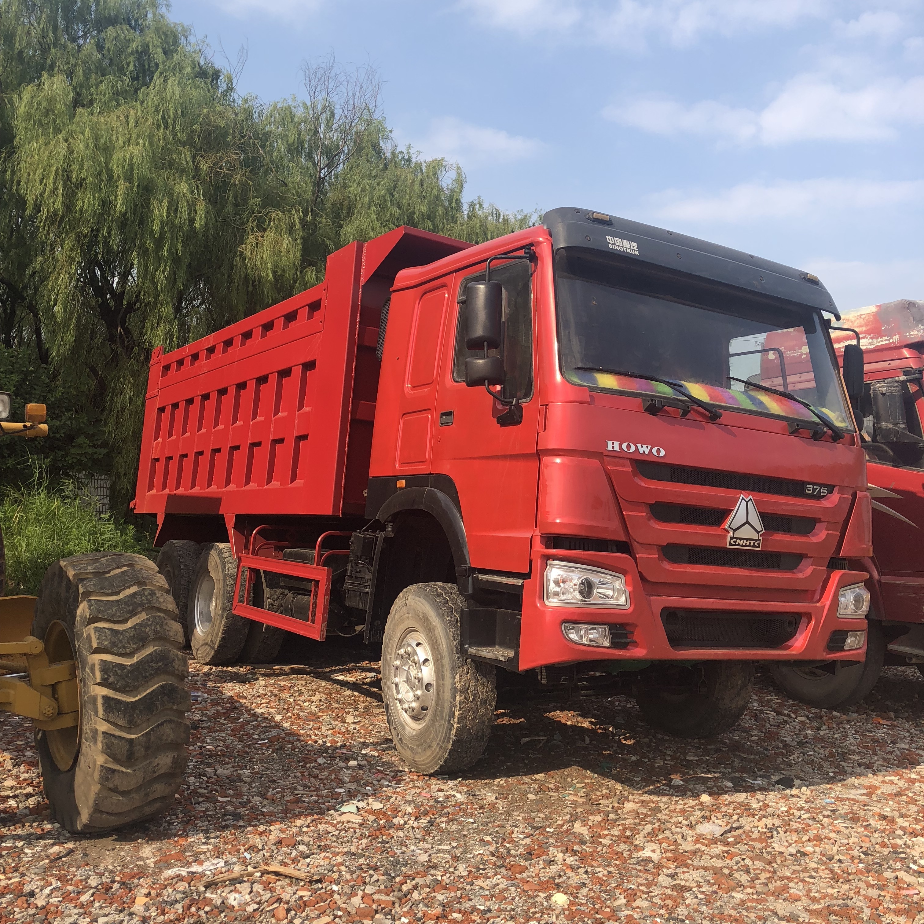 6x4 howo tipper truck 375 horse power dump truck used 10 wheels 30 tons truck for sale