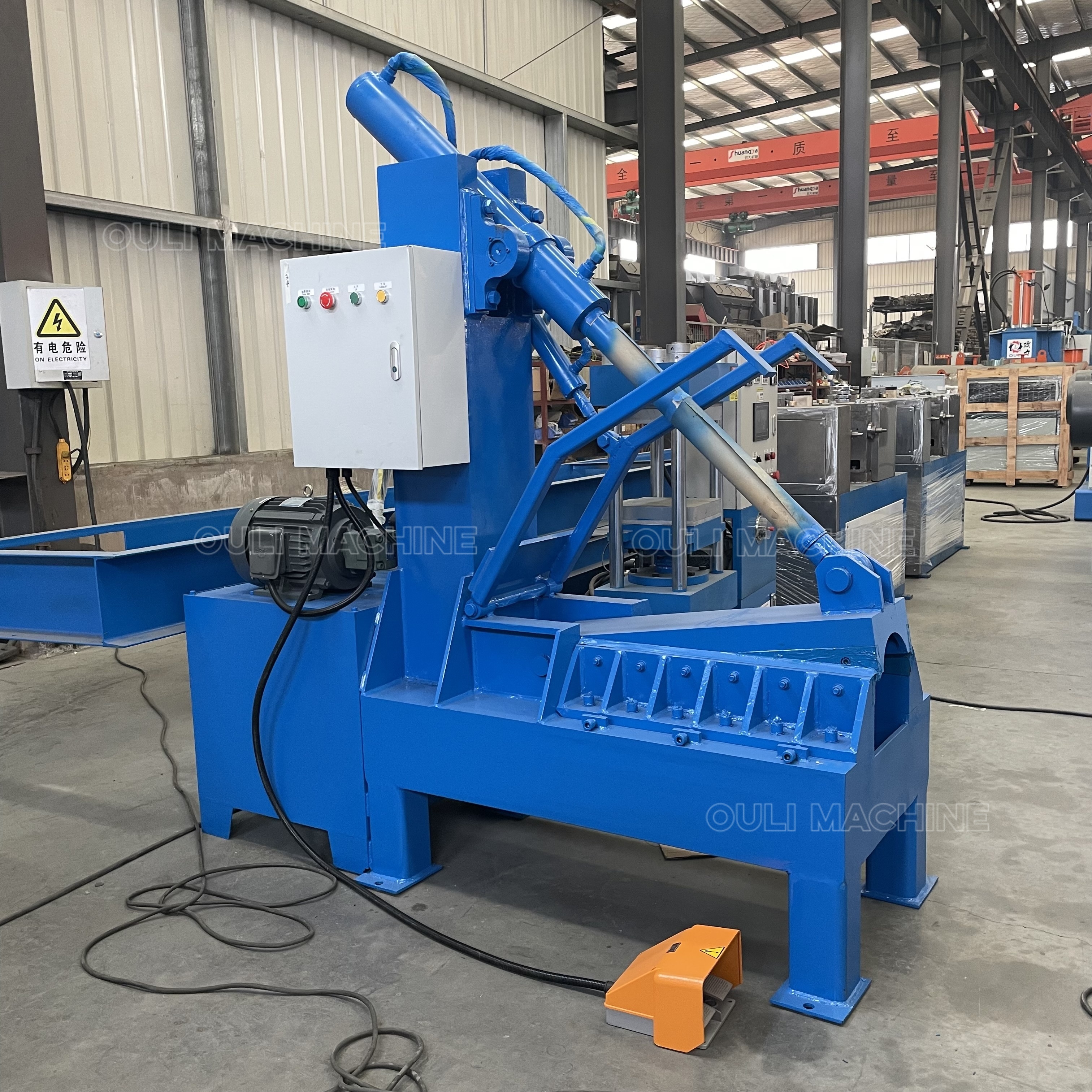 2024 most popular tire cutting machine, Giant tyre cutter for tire recycling machine,waste tyre shredder rubber machinery