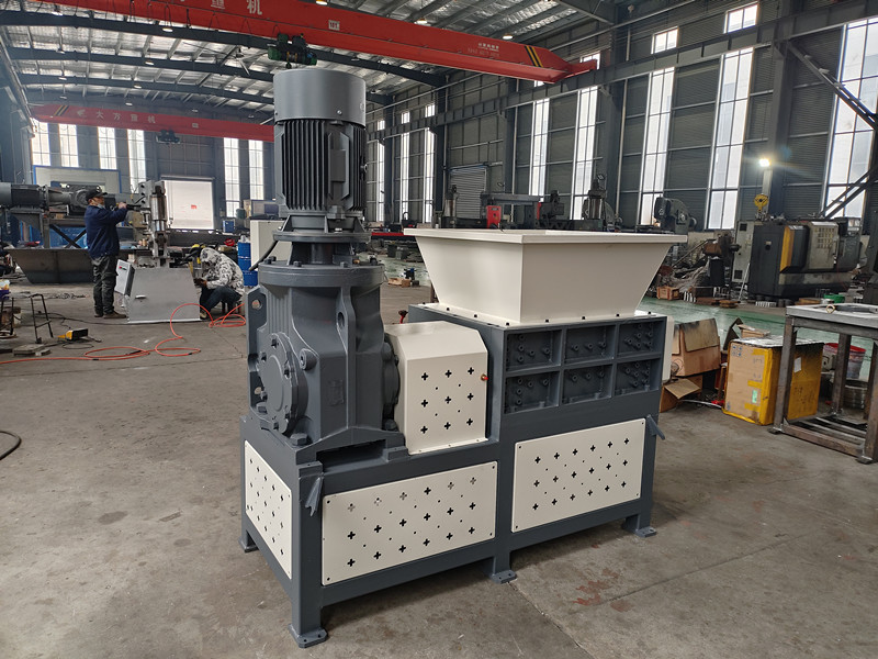 Good quality  factory directly outlet  model 300 shredder machine for  plastic and iron scrap