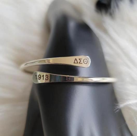 Custom High Quality Copper Alloy Sorority Bracelet Greek Letter Delta Sigma Theta Engraved Adjustable Women Cuff Bangle