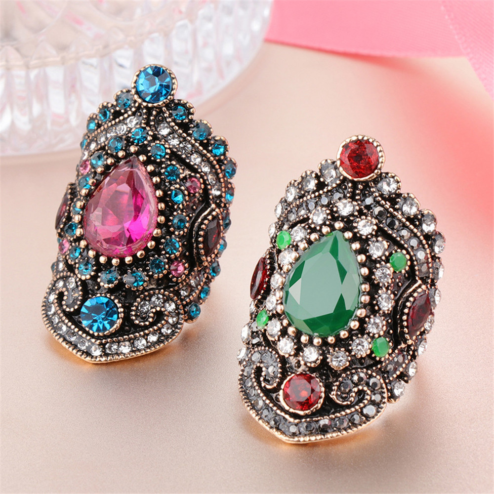 Hot Selling Trendy Designer Women Rings Ethnic Blue Crystal Baroque Antique Gold Plated Alloy Pink Resin Rings